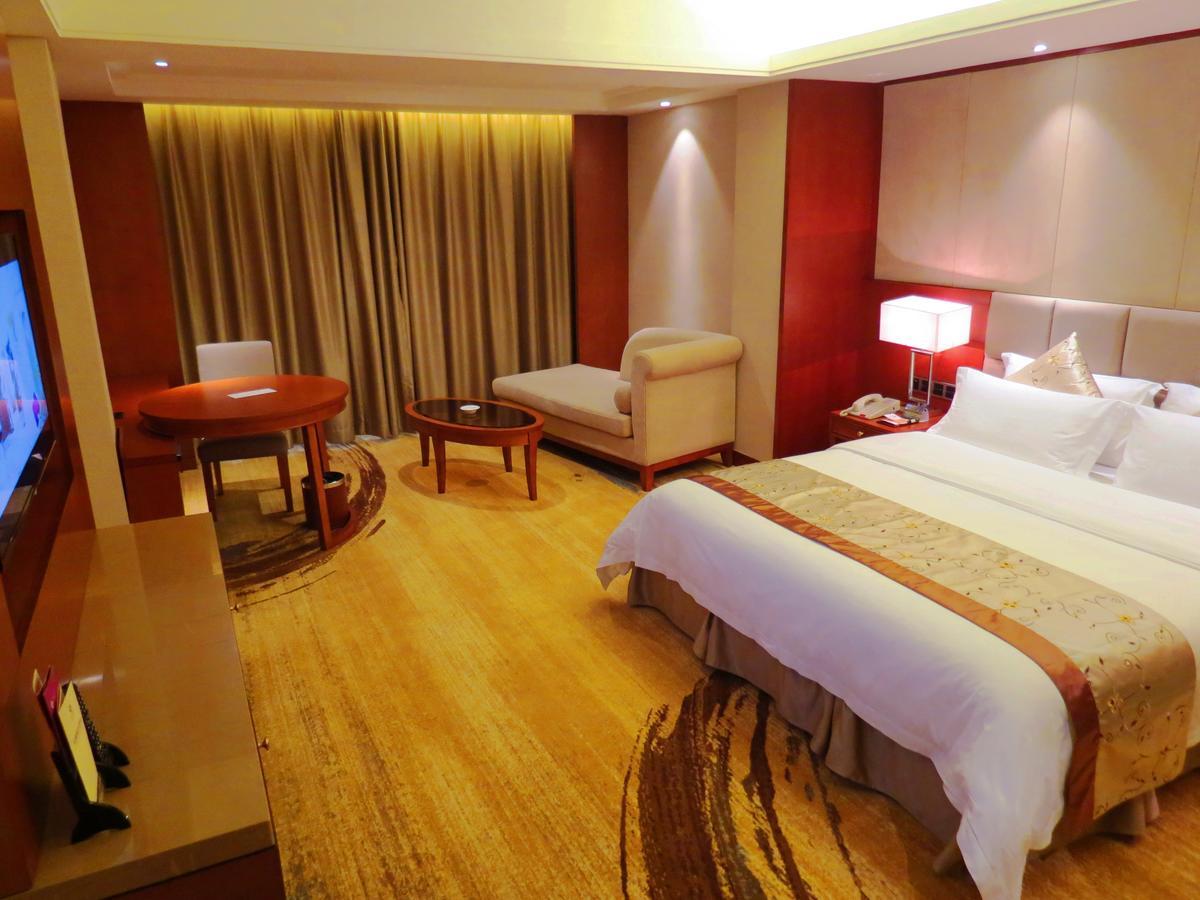 Rongjiang Hotel Jieyang Exteriör bild