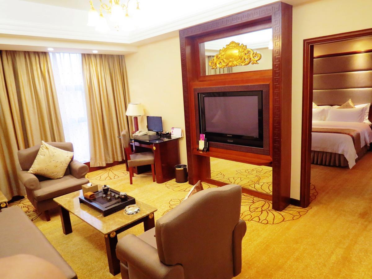 Rongjiang Hotel Jieyang Exteriör bild