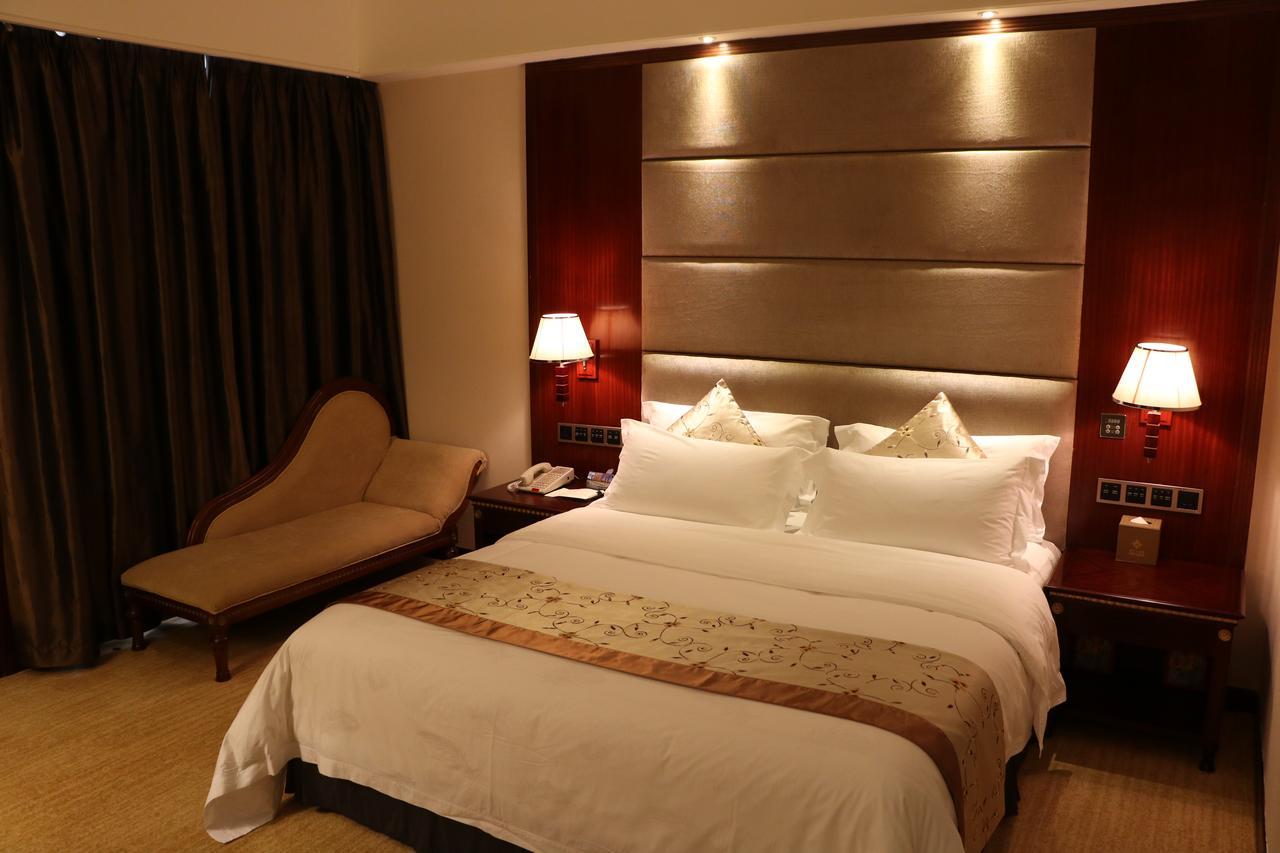 Rongjiang Hotel Jieyang Exteriör bild