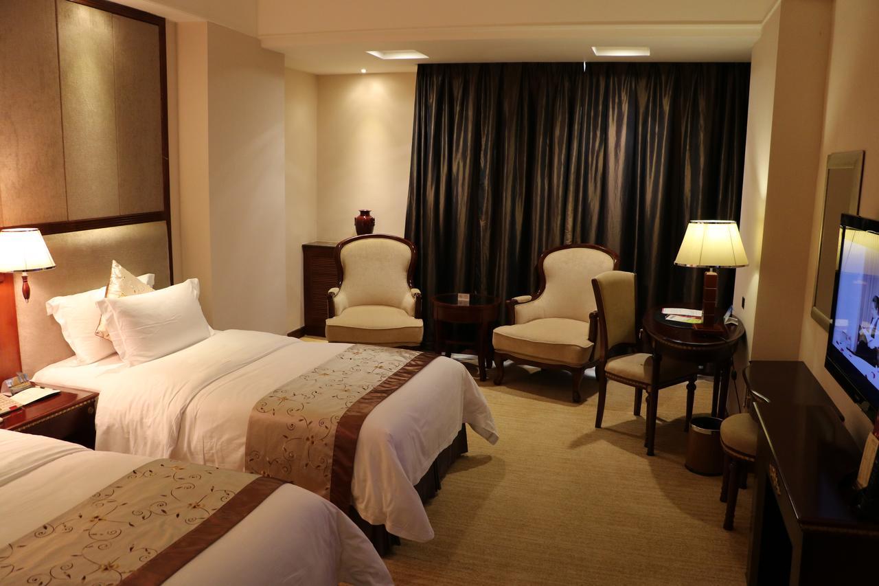 Rongjiang Hotel Jieyang Exteriör bild