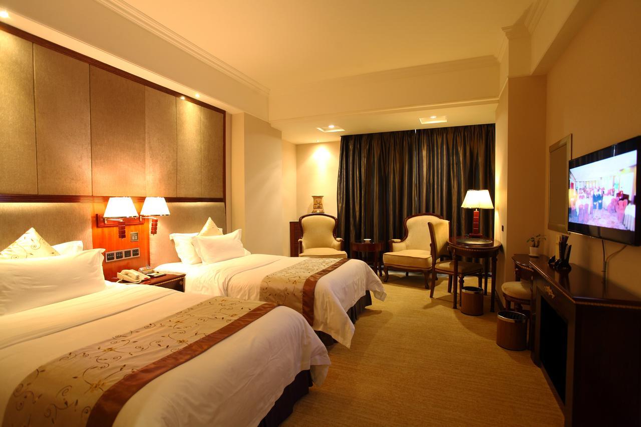 Rongjiang Hotel Jieyang Exteriör bild