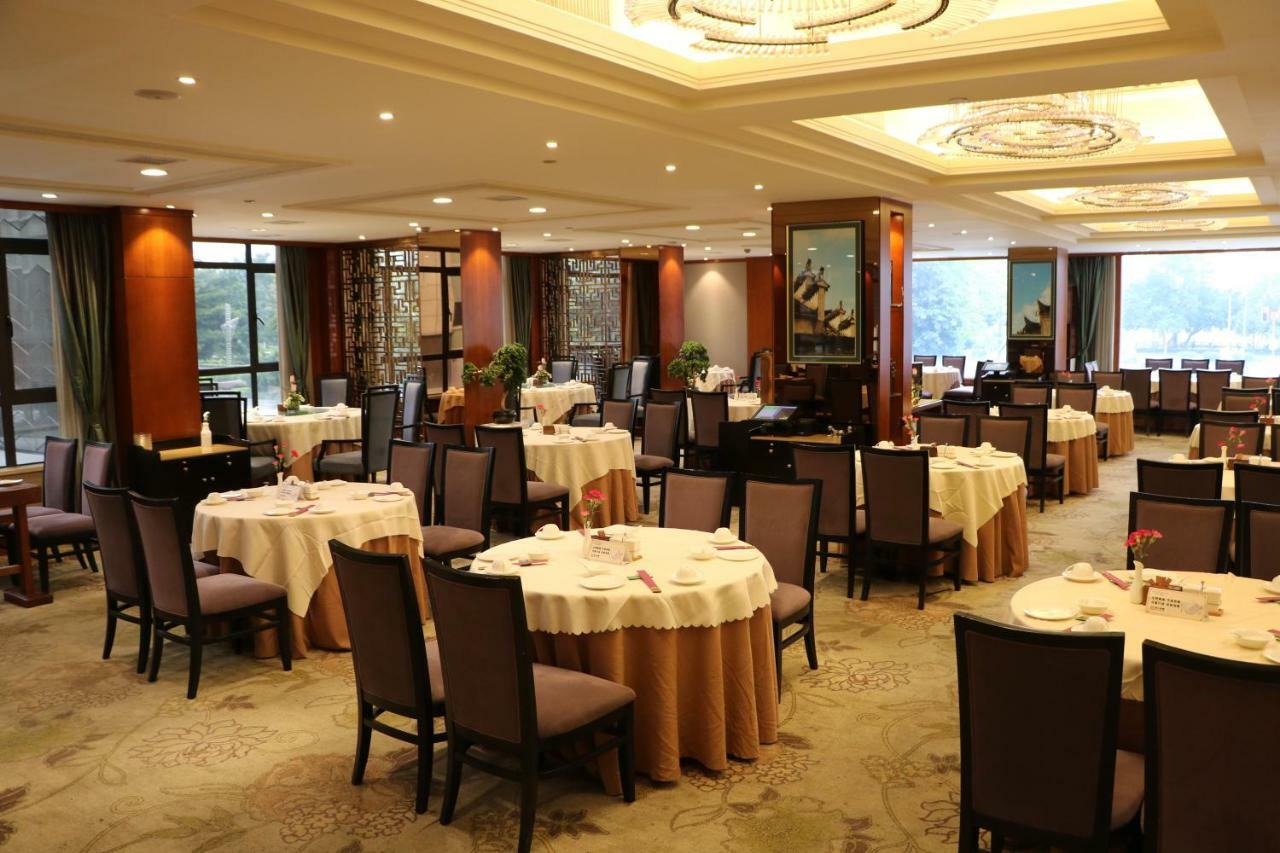 Rongjiang Hotel Jieyang Exteriör bild